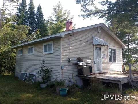 53776 Kuivanen, Lake Linden, MI 49945