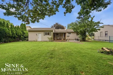 Exterior - 830 S 12th, Saint Clair, MI 48079 photo 7 of 11