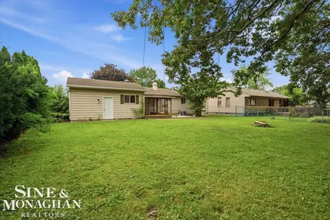 Exterior - 830 S 12th, Saint Clair, MI 48079 photo 8 of 11