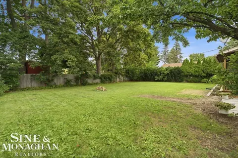 Exterior - 830 S 12th, Saint Clair, MI 48079 photo 5 of 11