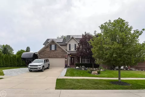 38315 Maple, Clinton Township, MI 48038