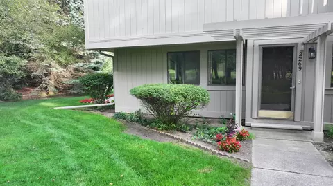 2269 Fairway Pines Court Ct UNIT 51, Bay City, MI 48706