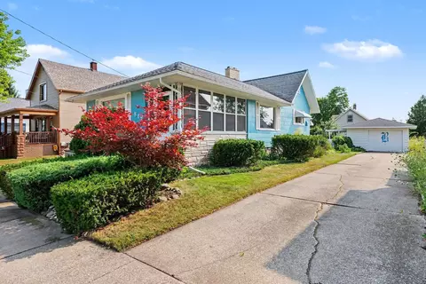 817 S Sherman, Bay City, MI 48708