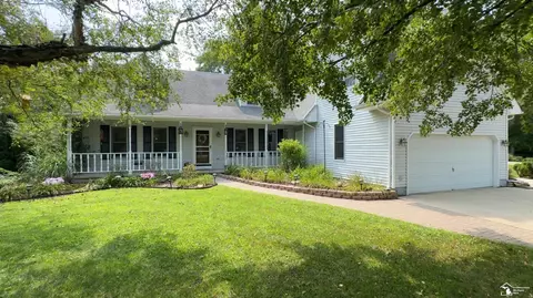 8525 Summerfield, Lambertville, MI 48144