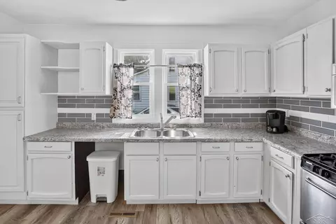 Kitchen - 39 Washington, Sebewaing, MI 48759 photo 2 of 3
