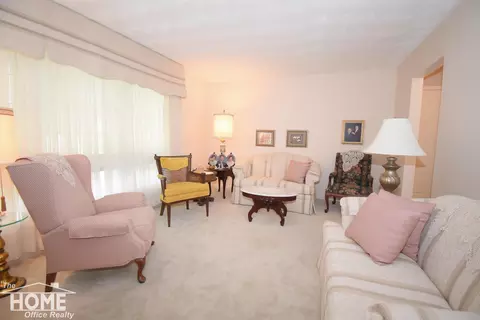 Living - 1005 Krust, Owosso, MI 48867 photo 2 of 2