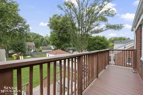 Exterior - 779 Saint Clair, Grosse Pointe, MI 48230 photo 4 of 11