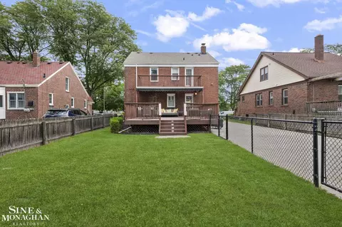 Exterior - 779 Saint Clair, Grosse Pointe, MI 48230 photo 9 of 11