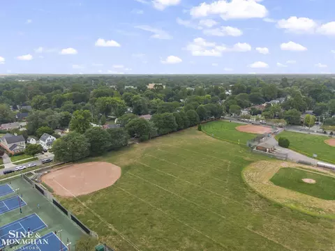 View/Area - 779 Saint Clair, Grosse Pointe, MI 48230 photo 3 of 8