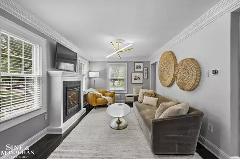 Living - 779 Saint Clair, Grosse Pointe, MI 48230 photo 2 of 3
