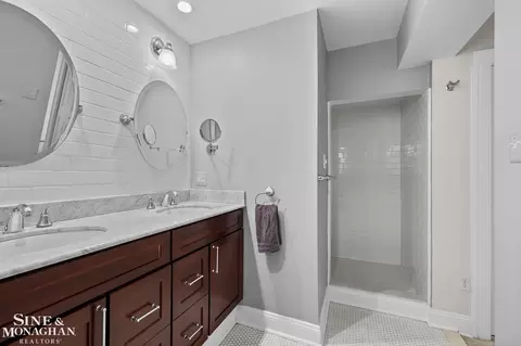 Bath - 779 Saint Clair, Grosse Pointe, MI 48230 photo 4 of 7