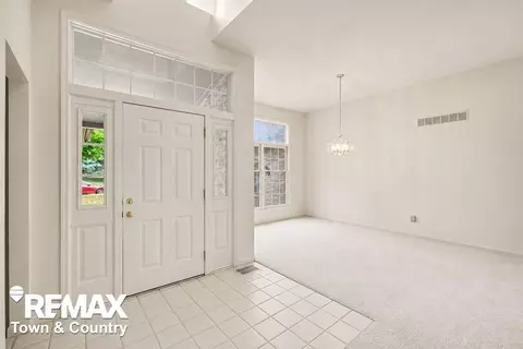 Entry Way - 4127 Split Rail, Fenton, MI 48430 photo 1 of 1