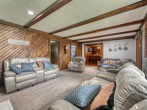 Living - 2936 4th, Monroe, MI 48162 photo 3 of 6