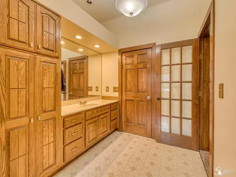 Bath - 2936 4th, Monroe, MI 48162 photo 4 of 4