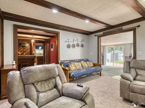 Living - 2936 4th, Monroe, MI 48162 photo 6 of 6