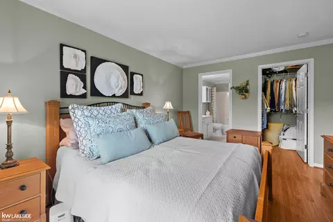 Bedroom - 52392 Heatherstone, Macomb, MI 48042 photo 2 of 3