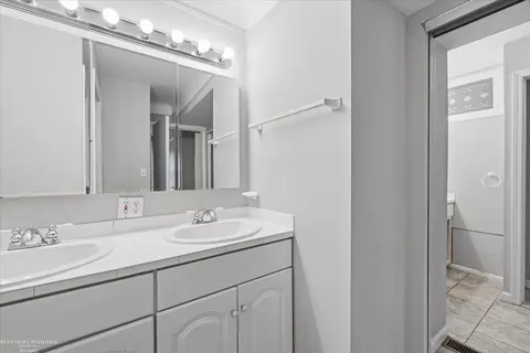 Bath - 316 Chalfonte, Grosse Pointe Farms, MI 48236 photo 3 of 6