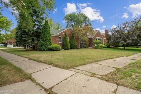 Exterior - 316 Chalfonte, Grosse Pointe Farms, MI 48236 photo 7 of 13