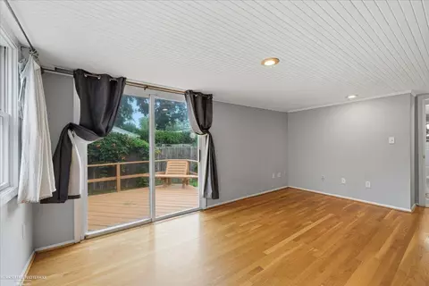 Living - 316 Chalfonte, Grosse Pointe Farms, MI 48236 photo 5 of 5