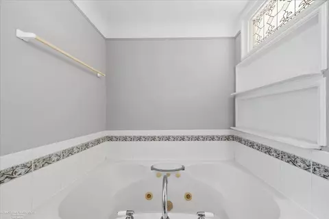 Bath - 316 Chalfonte, Grosse Pointe Farms, MI 48236 photo 5 of 6