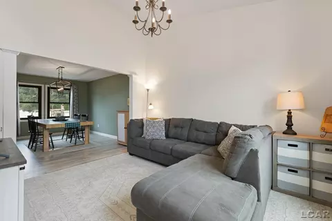 Living - 1604 Wind Dancer, Tecumseh, MI 49286 photo 2 of 7