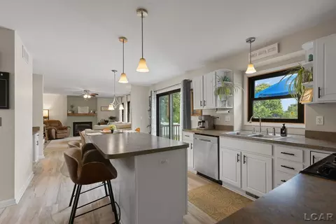 Kitchen - 1604 Wind Dancer, Tecumseh, MI 49286 photo 1 of 6