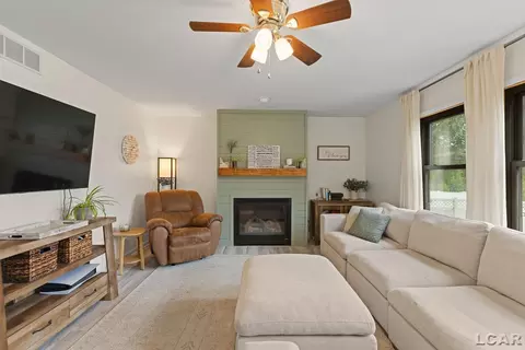 Living - 1604 Wind Dancer, Tecumseh, MI 49286 photo 3 of 7