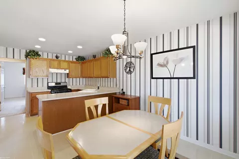 Dining - 17248 Mayfield, Macomb, MI 48042 photo 1 of 2