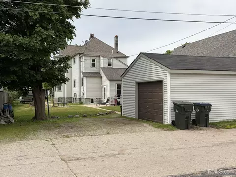 Exterior - 210 N 13th, Escanaba, MI 49829 photo 4 of 10