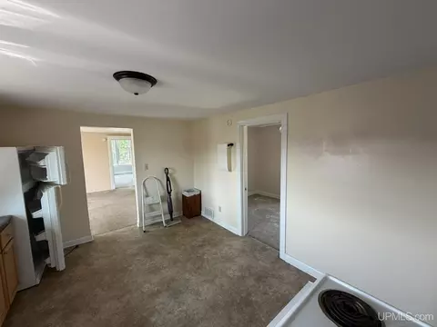 Living - 210 N 13th, Escanaba, MI 49829 photo 9 of 9