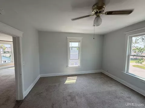 Living - 210 N 13th, Escanaba, MI 49829 photo 8 of 9