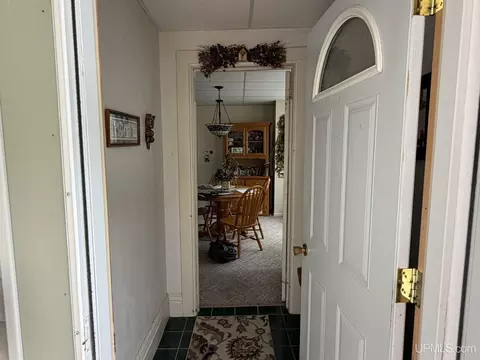 Entry Way - 210 N 13th, Escanaba, MI 49829 photo 1 of 6