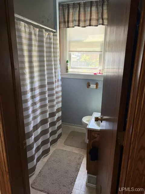 Bath - 210 N 13th, Escanaba, MI 49829 photo 1 of 8