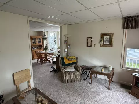 Living - 210 N 13th, Escanaba, MI 49829 photo 5 of 9