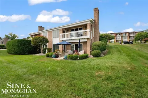 Exterior - 1935 River #16, Saint Clair, MI 48079 photo 4 of 5