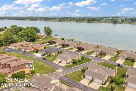 View/Area - 1935 River #16, Saint Clair, MI 48079 photo 4 of 8