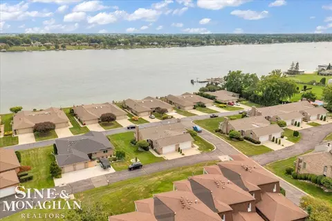 View/Area - 1935 River #16, Saint Clair, MI 48079 photo 2 of 8