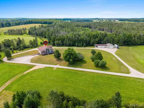 View/Area - W1677 Orchard, Wilson, MI 49896 photo 4 of 18