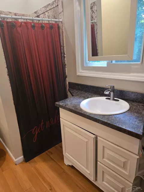 Bath - 2755 N Orr, Hemlock, MI 48626 photo 1 of 1