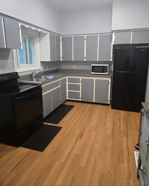 Kitchen - 2755 N Orr, Hemlock, MI 48626 photo 1 of 2