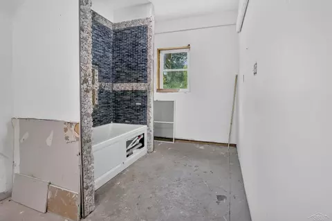 Bath - 93 N Larry, Midland, MI 48640 photo 2 of 4