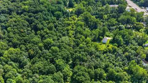 View/Area - 93 N Larry, Midland, MI 48640 photo 10 of 13