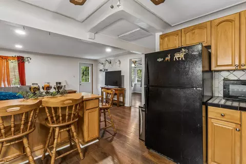 Kitchen - 133 Murphy, Saint Clair, MI 48079 photo 3 of 3