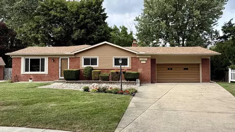 11971 Fairview, Sterling Heights, MI 48312