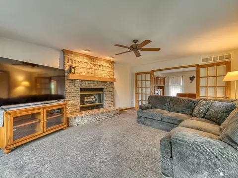 Living - 225 E Dean, Temperance, MI 48182 photo 5 of 5