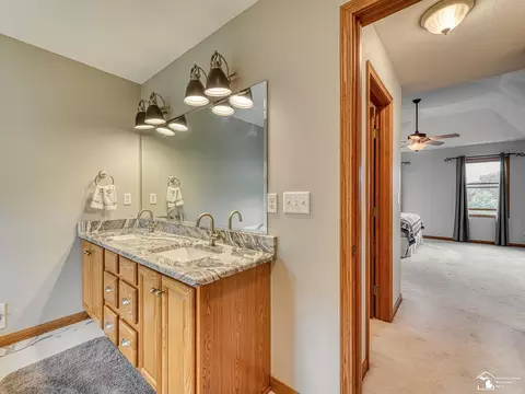 Bath - 225 E Dean, Temperance, MI 48182 photo 2 of 4