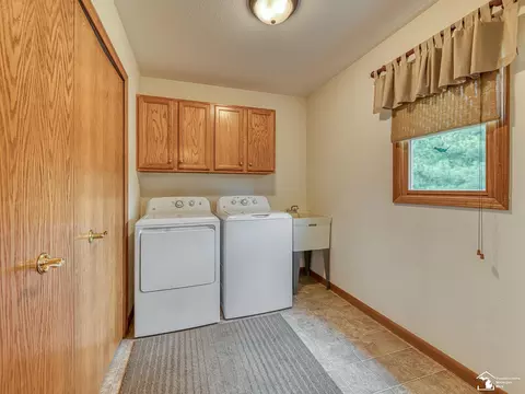 Other - 225 E Dean, Temperance, MI 48182 photo 3 of 25
