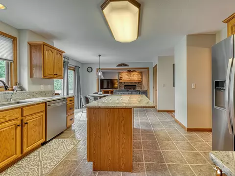 Kitchen - 225 E Dean, Temperance, MI 48182 photo 5 of 5