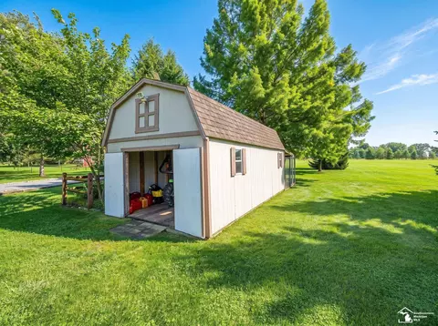 Exterior - 225 E Dean, Temperance, MI 48182 photo 16 of 20