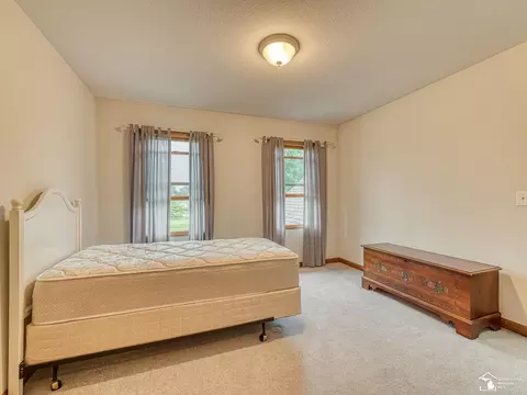 Bedroom - 225 E Dean, Temperance, MI 48182 photo 5 of 11